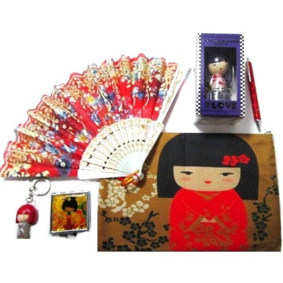 Asian Cosmetic Bag Gift Set with Kimmidoll Keychain & Harajukv Lover Scent NEW - Picture 2 of 7